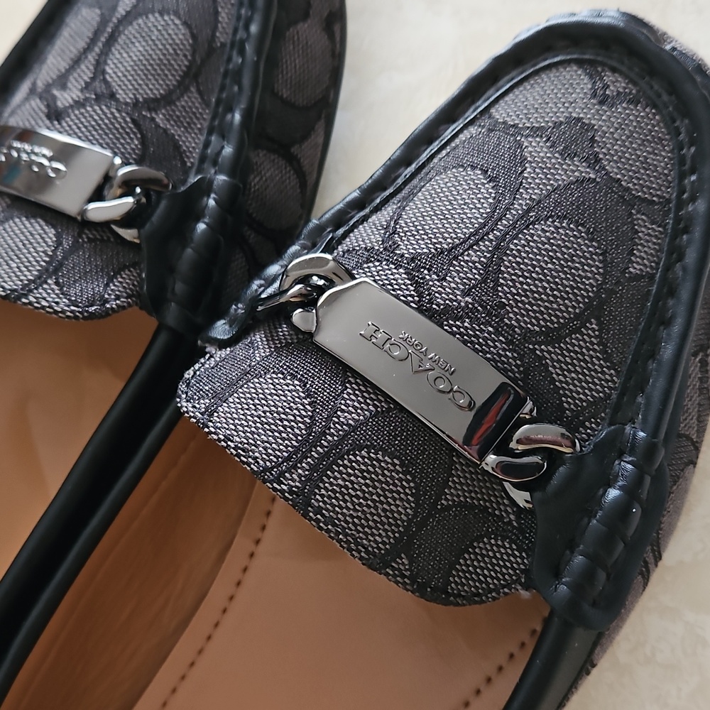 Coach "Olive" Signature Monogram Loafers. Size 8B. - Picture 5 of 12